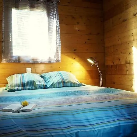 Accueillant A La Gazonne - 5 Pers. - Api-1-52-3005 Camping