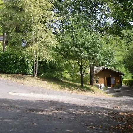 Camping Accueillant A La Gazonne - 5 Pers. - Api-1-52-3005 Sauveterre-de-Rouergue